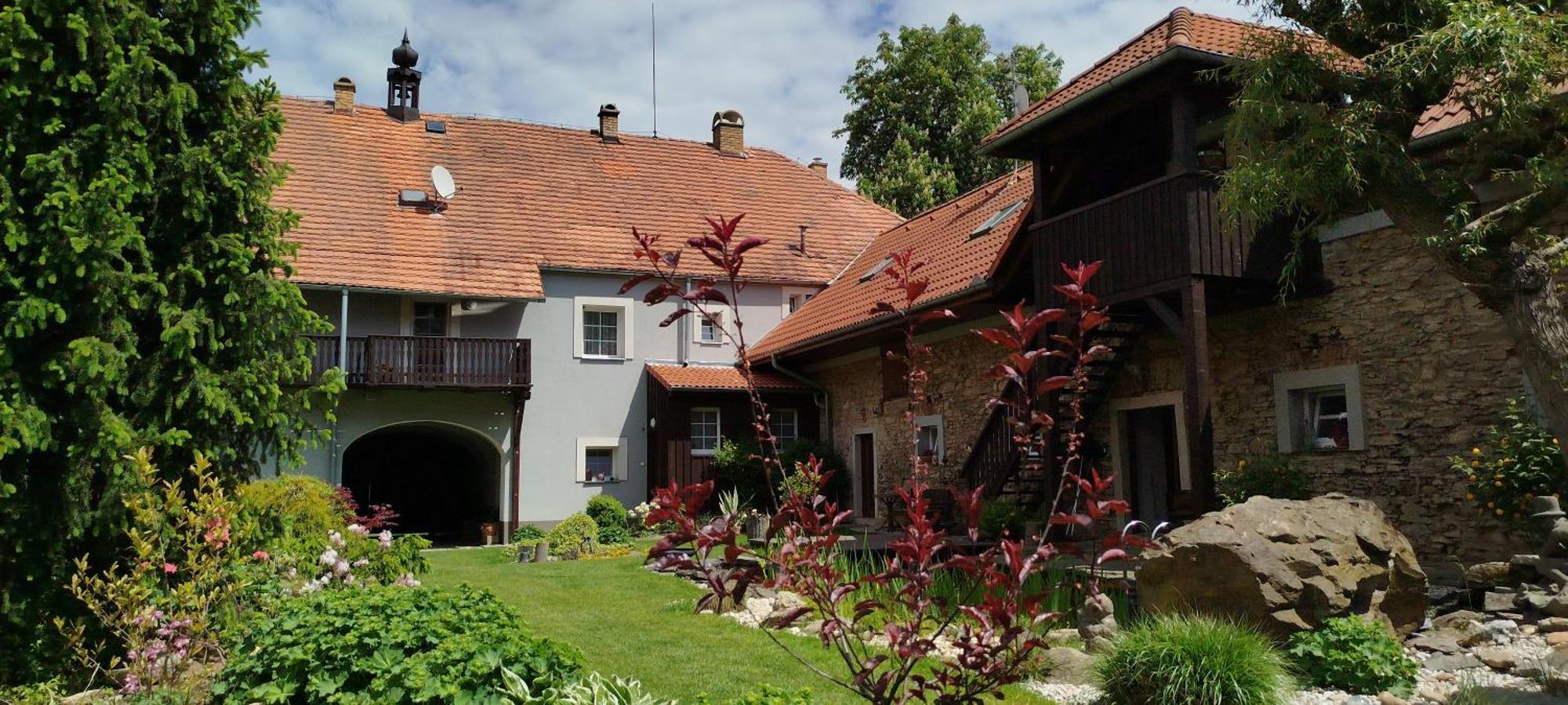 Апартаменты Statek Kloubek Chabicovice Экстерьер фото